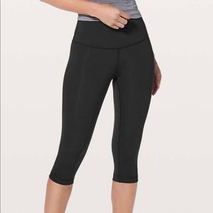 Lululemon Wunder Under Full-On Luxtreme Crop 17"